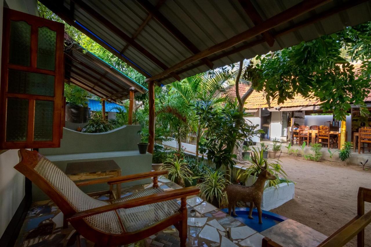 Comfort Beach Hotel Arugam Bay Eksteriør billede